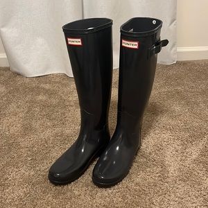 Hunter rain boots with socks